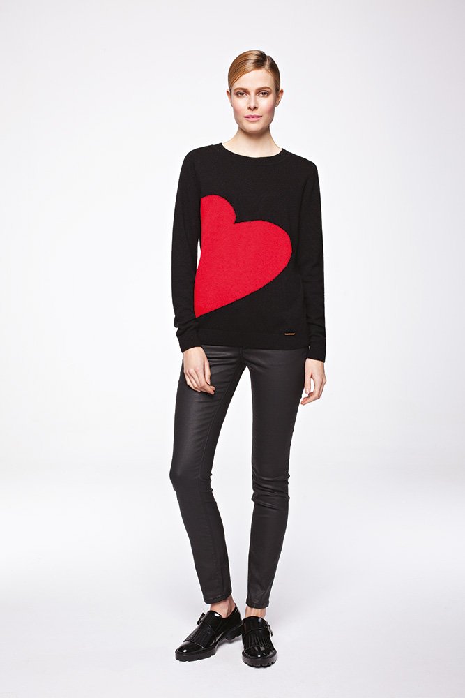 sweter heart